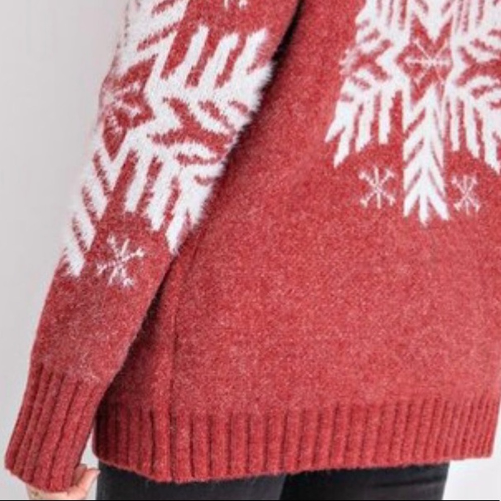 LAST1️⃣//RED SNOWFLAKE TURTLENECK SWEATER - Picture 4 of 6